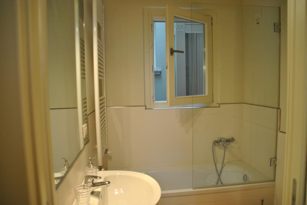 Dietro L'Angolo Hotel Brescia Kamer foto