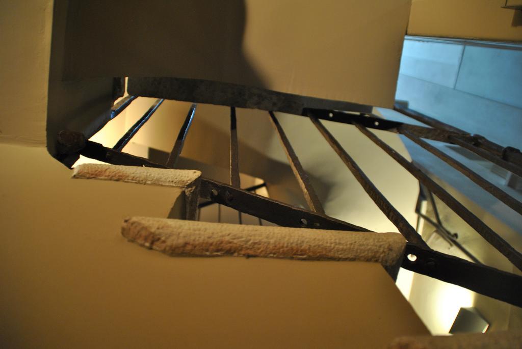 Dietro L'Angolo Hotel Brescia Buitenkant foto